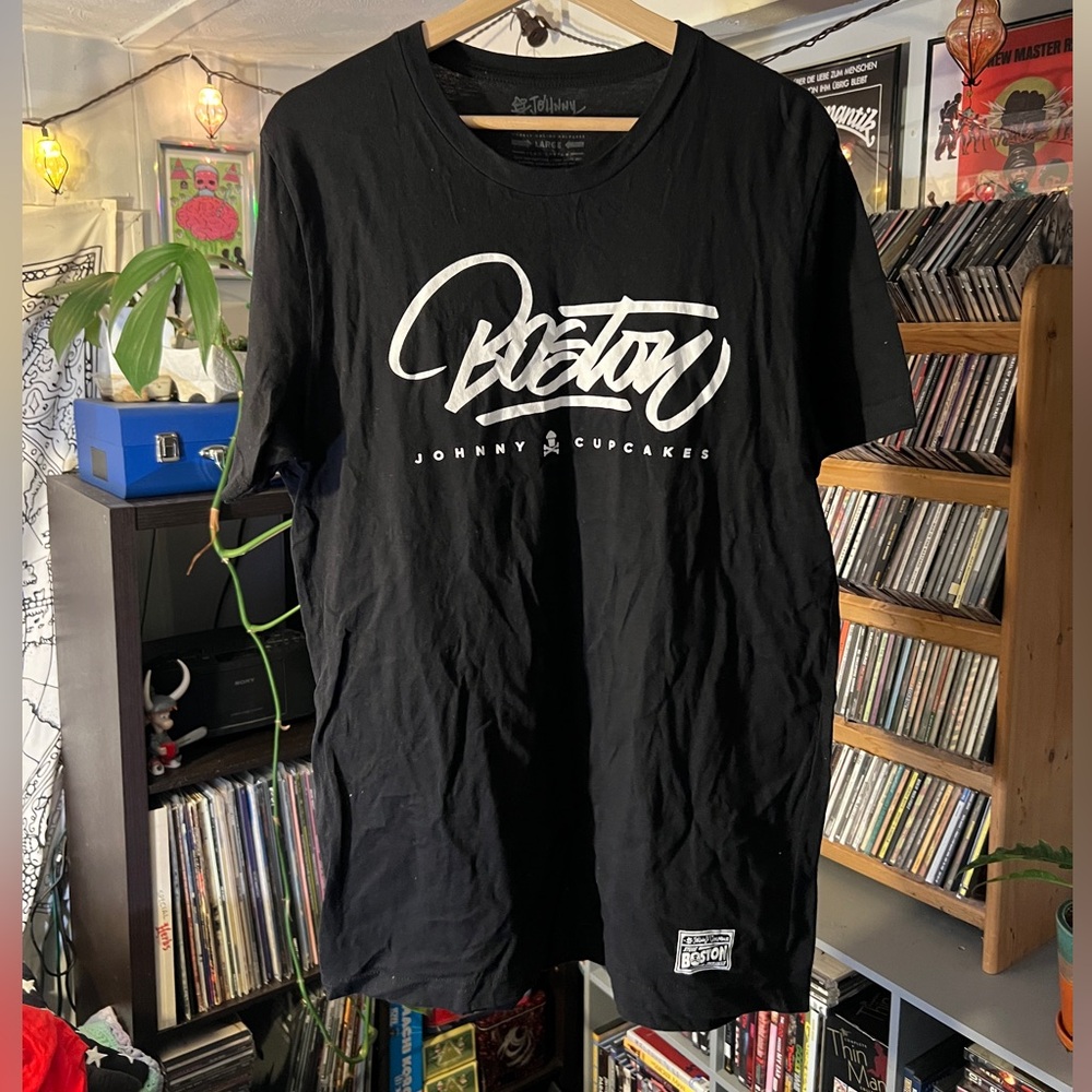 Johnny Cupcakes - JC Boston Store Exclusive Large Shirt